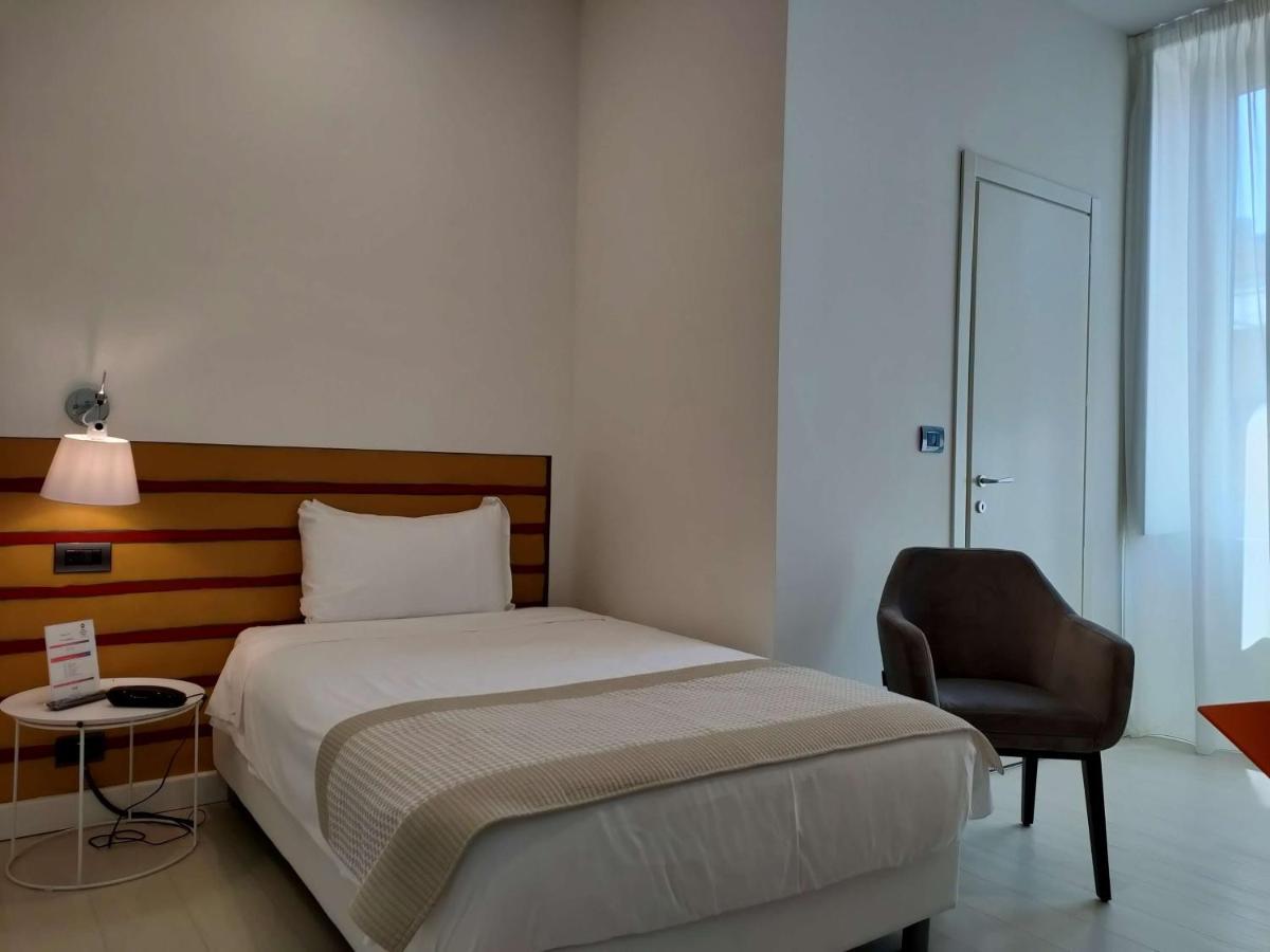 Best Western Plus Royal Superga Hotel Cuneo Bagian luar foto