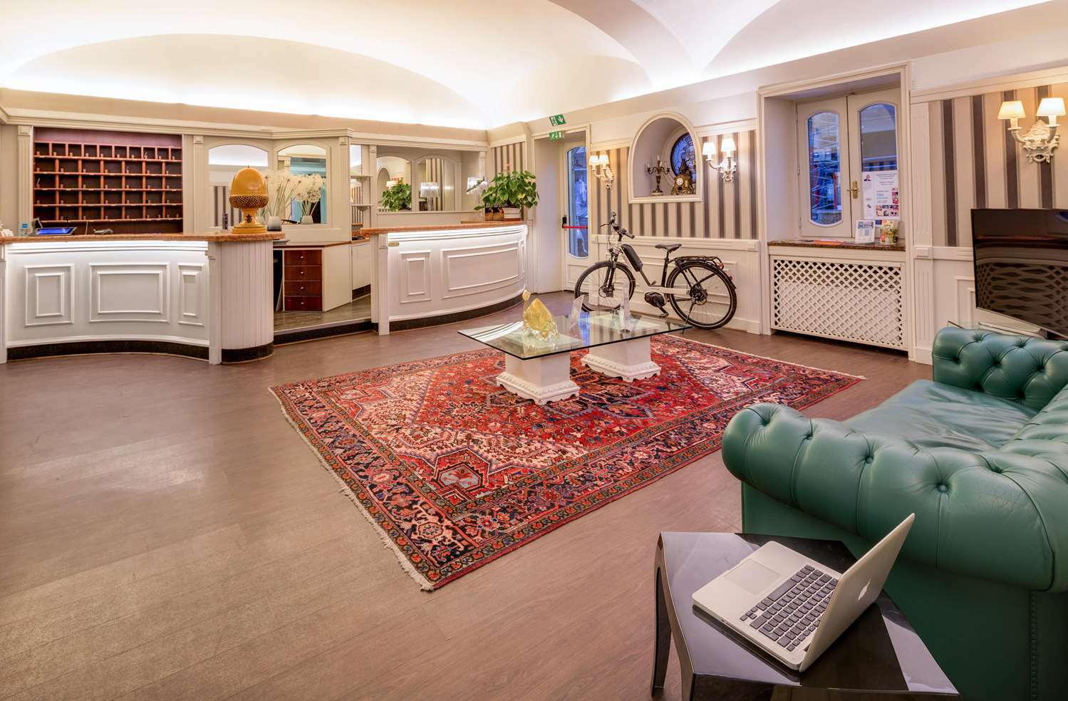 Best Western Plus Royal Superga Hotel Cuneo Bagian luar foto