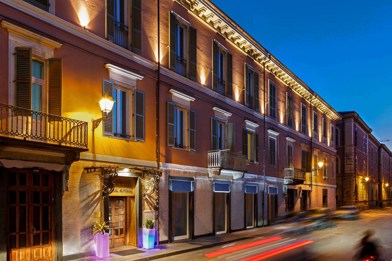 Best Western Plus Royal Superga Hotel Cuneo Bagian luar foto